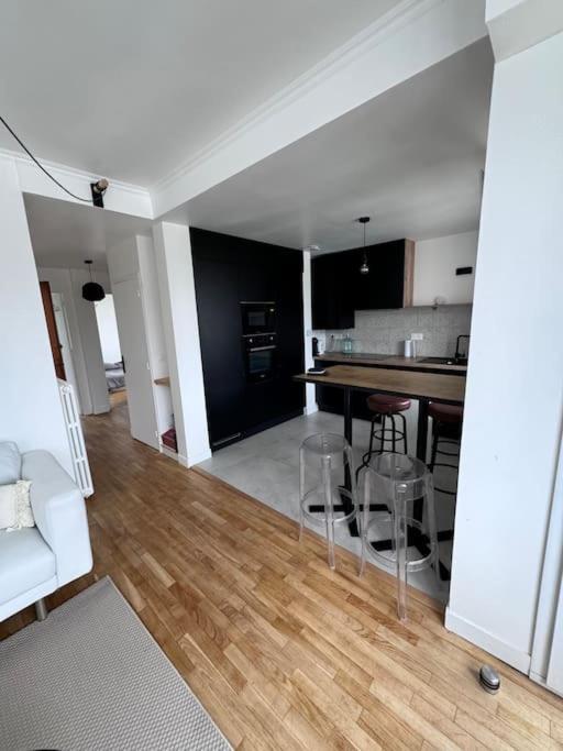 Charmant Appartement T3 Avec Balcon, Centre-Ville Lorient Eksteriør billede